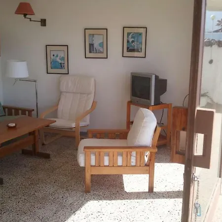 Holiday home Sleeps 6 Wifi Famara